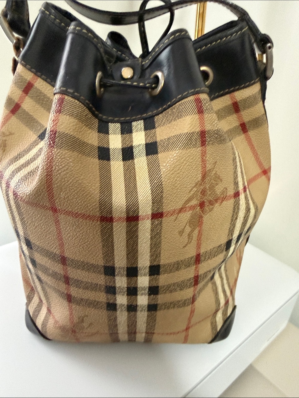Authentic Vintage Burberrys London Nova Check Bucket Bag - Picture 7 of 17